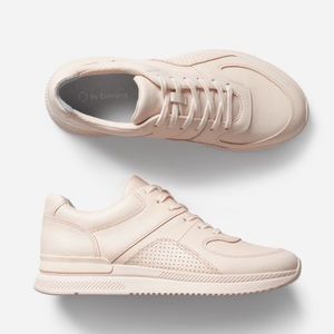 Everlane The Trainer Sneaker in Pink